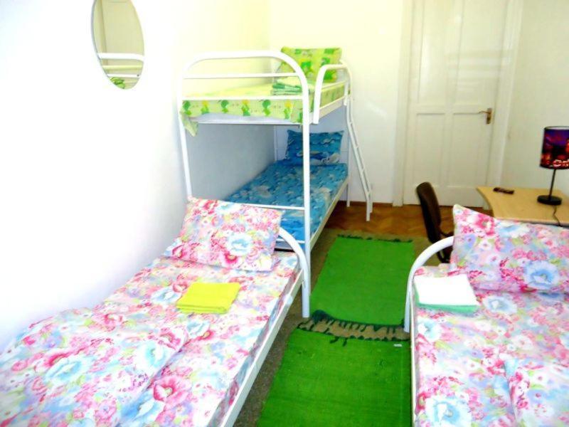Hostel Kreshatik Киев Номер фото